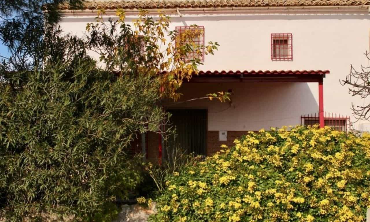 жилой дом в Ла Романа, Валенсия 11977091