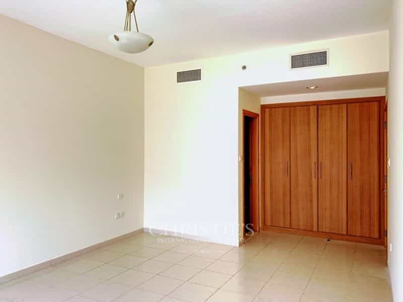 公寓 在 Dubai, Dubai 11977172