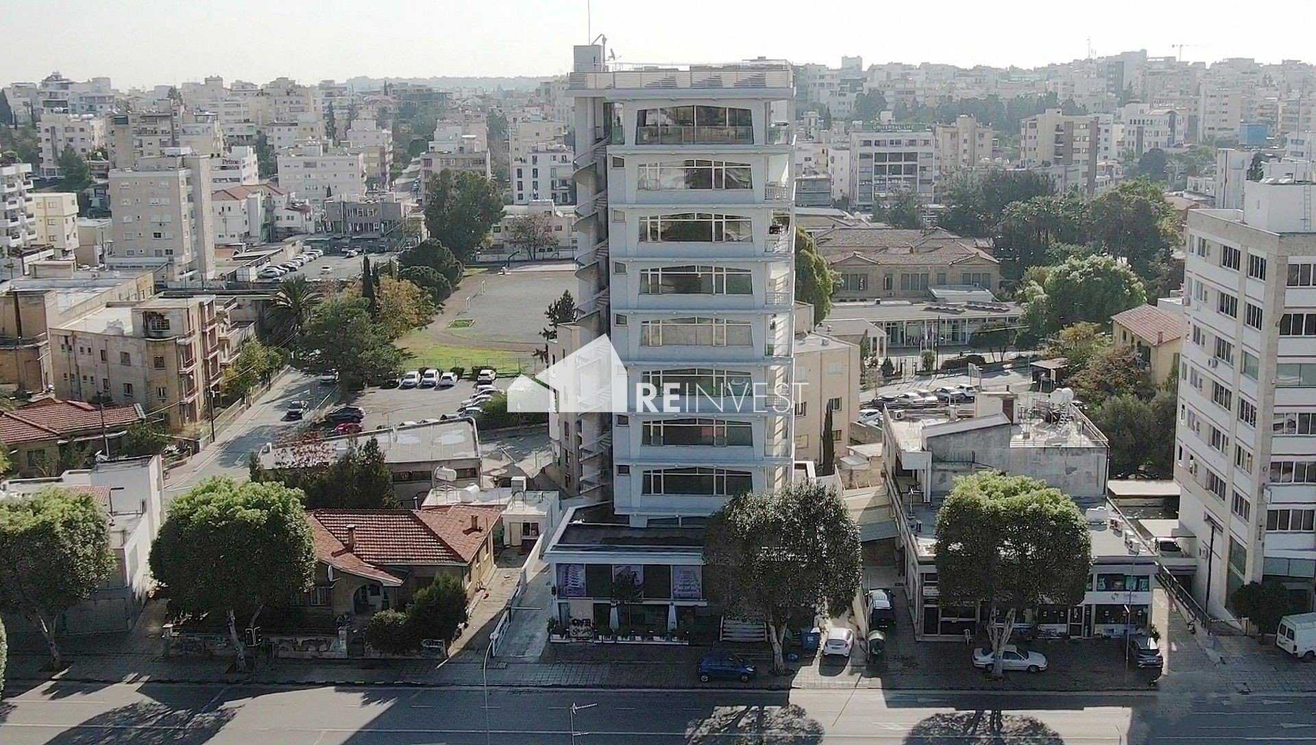 Condominio en Nicosia, Lefkosia 11977285