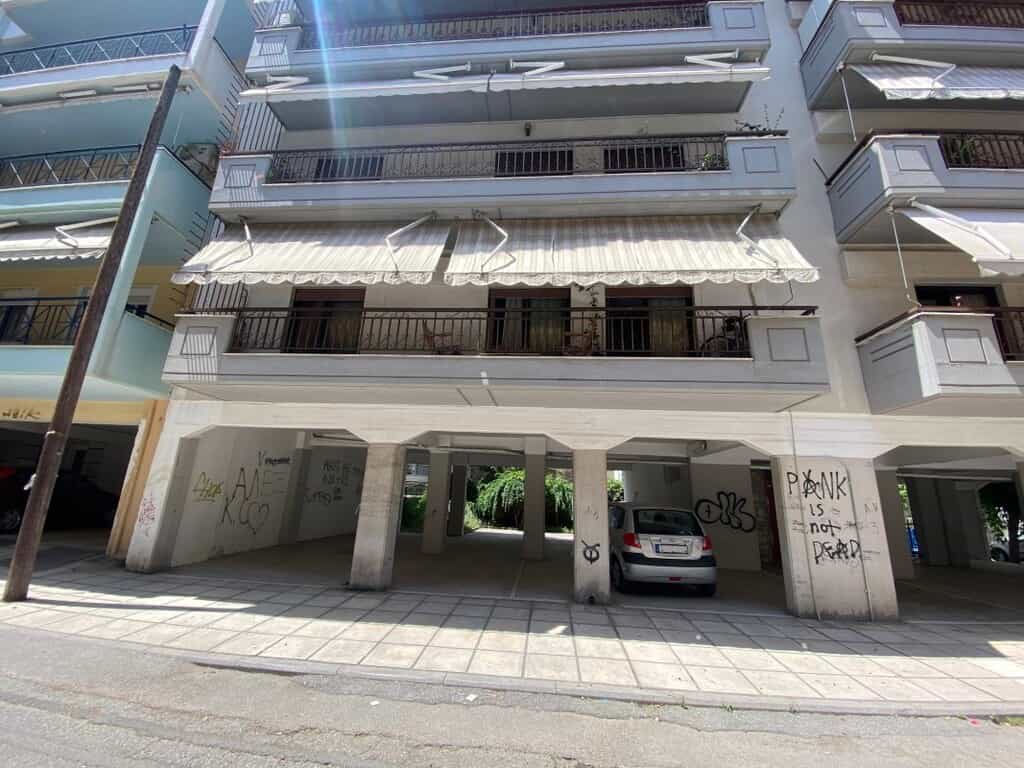 Condominio en Thessaloniki,  11977315