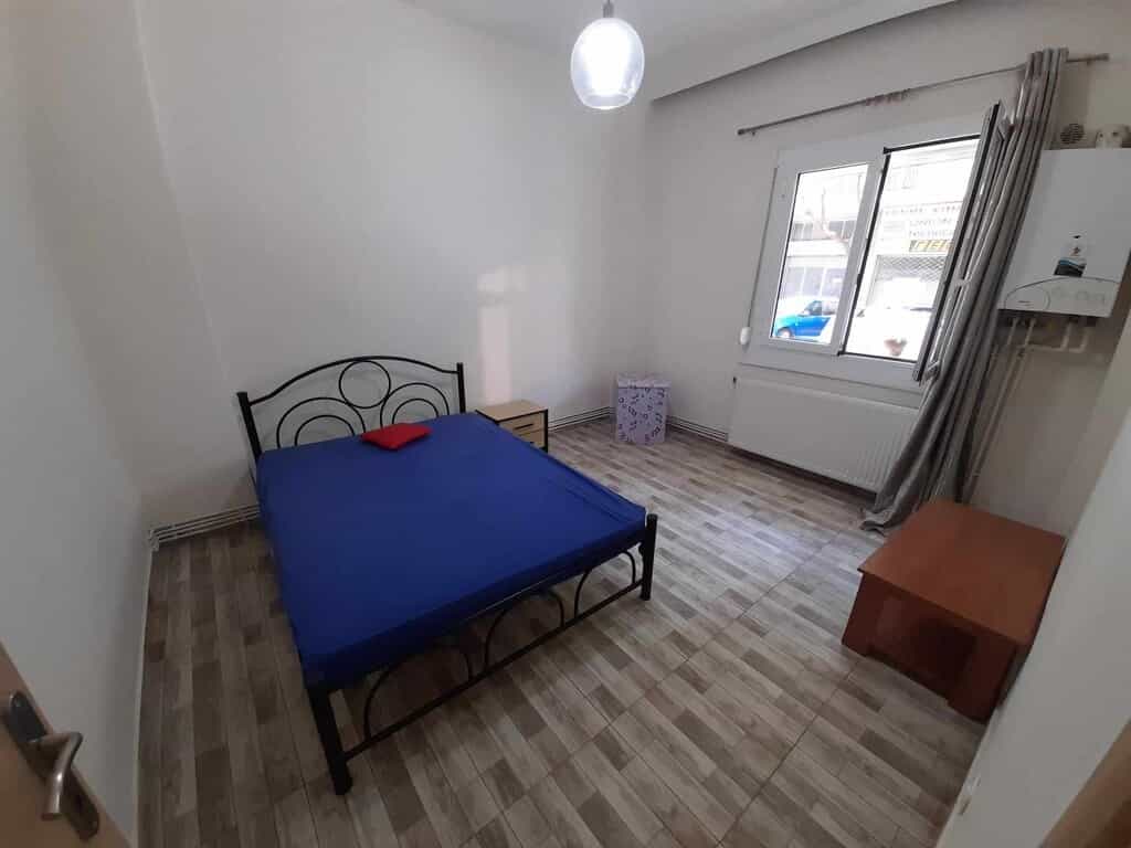 公寓 在 Thessaloniki,  11977335
