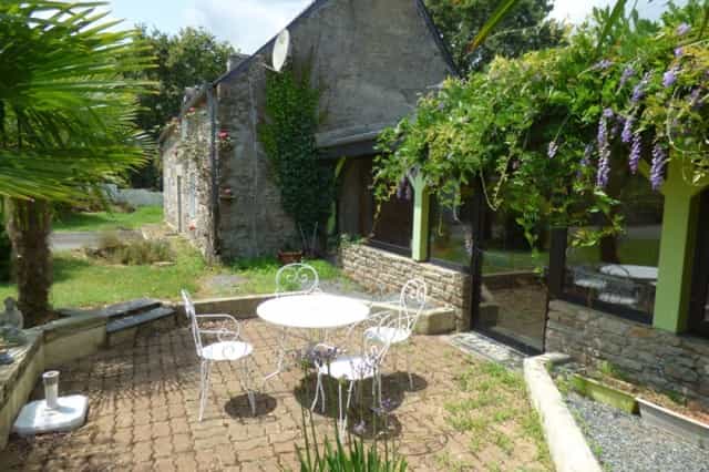 Rumah di Sérent, Brittany 11977848