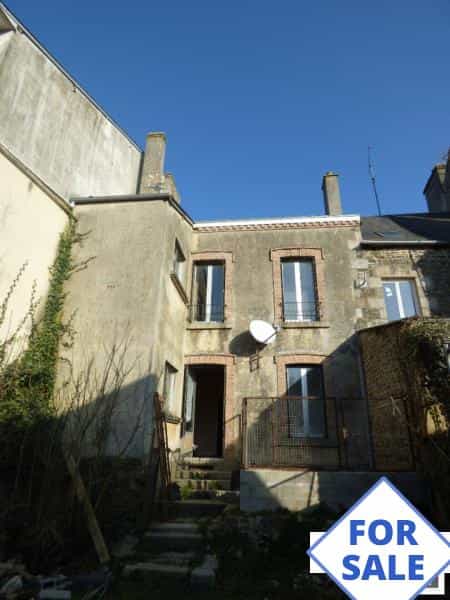 House in Pre-en-Pail, Pays de la Loire 11977863