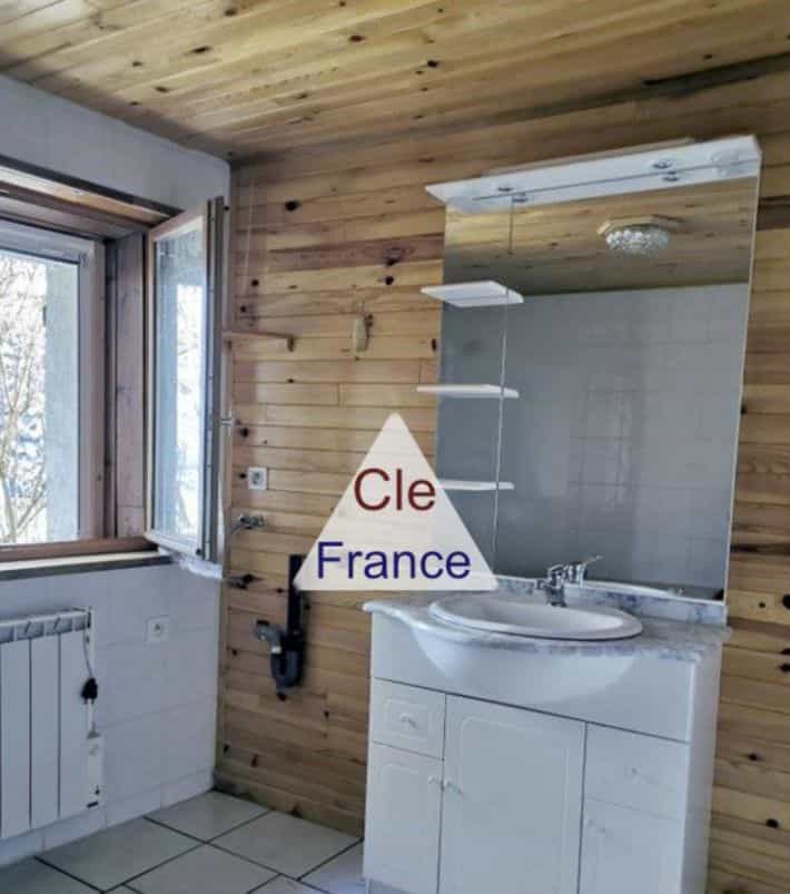Dom w Saint-Bonnet-prés-Orcival, Auvergne-Rhône-Alpes 11978012
