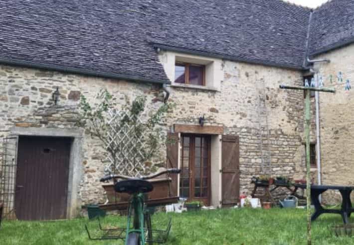 Casa nel Coulonges-sur-Sarthe, Normandie 11978050