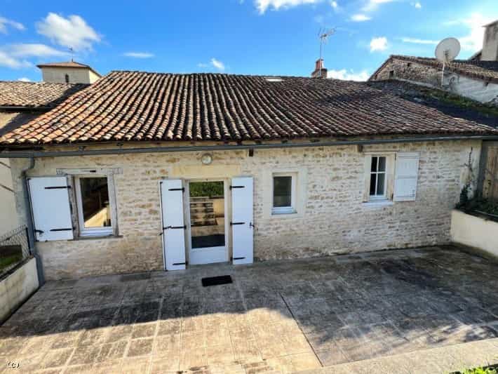 House in Saint-Gaudent, Nouvelle-Aquitaine 11978130