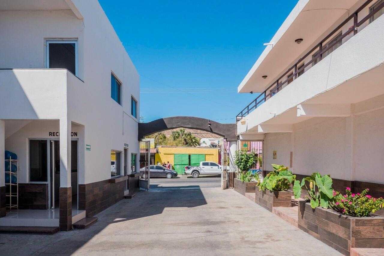 Mehrfamilienhaus im Cabo San Lucas, Baja California Sur 11980371
