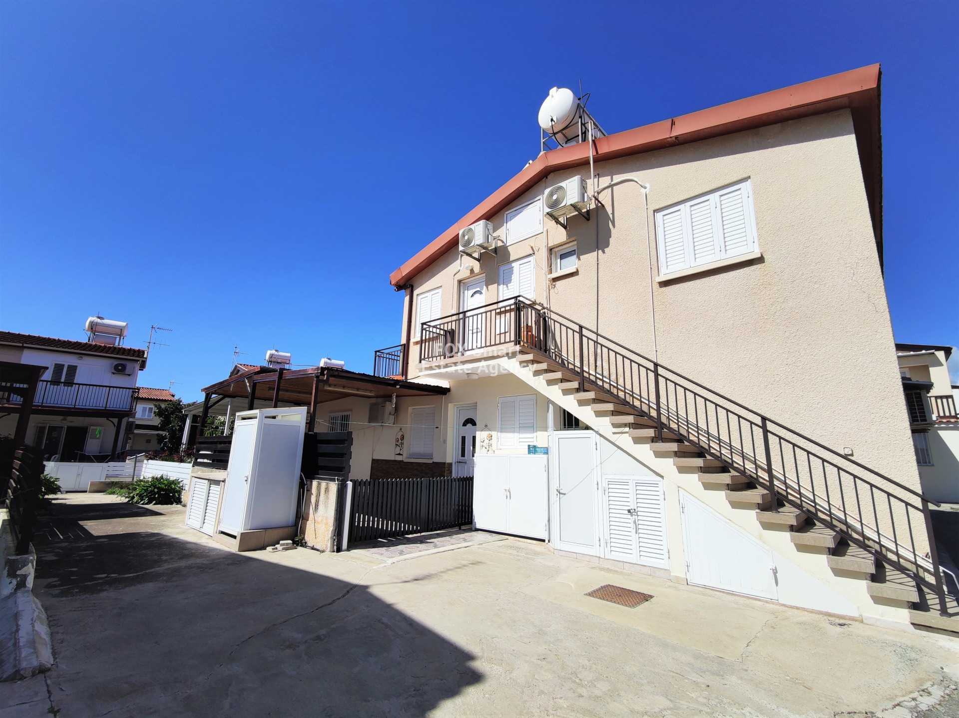 Condominium in Perivolia, Larnaca 11980647