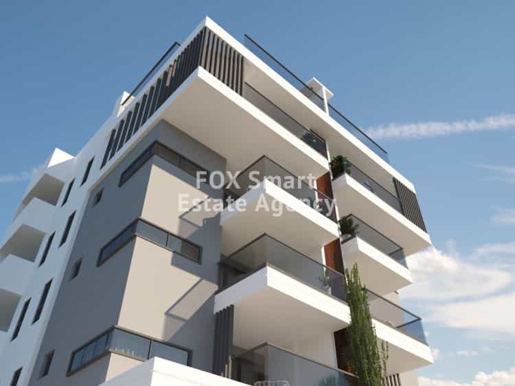 Condominium in Larnaca, Larnaka 11980649