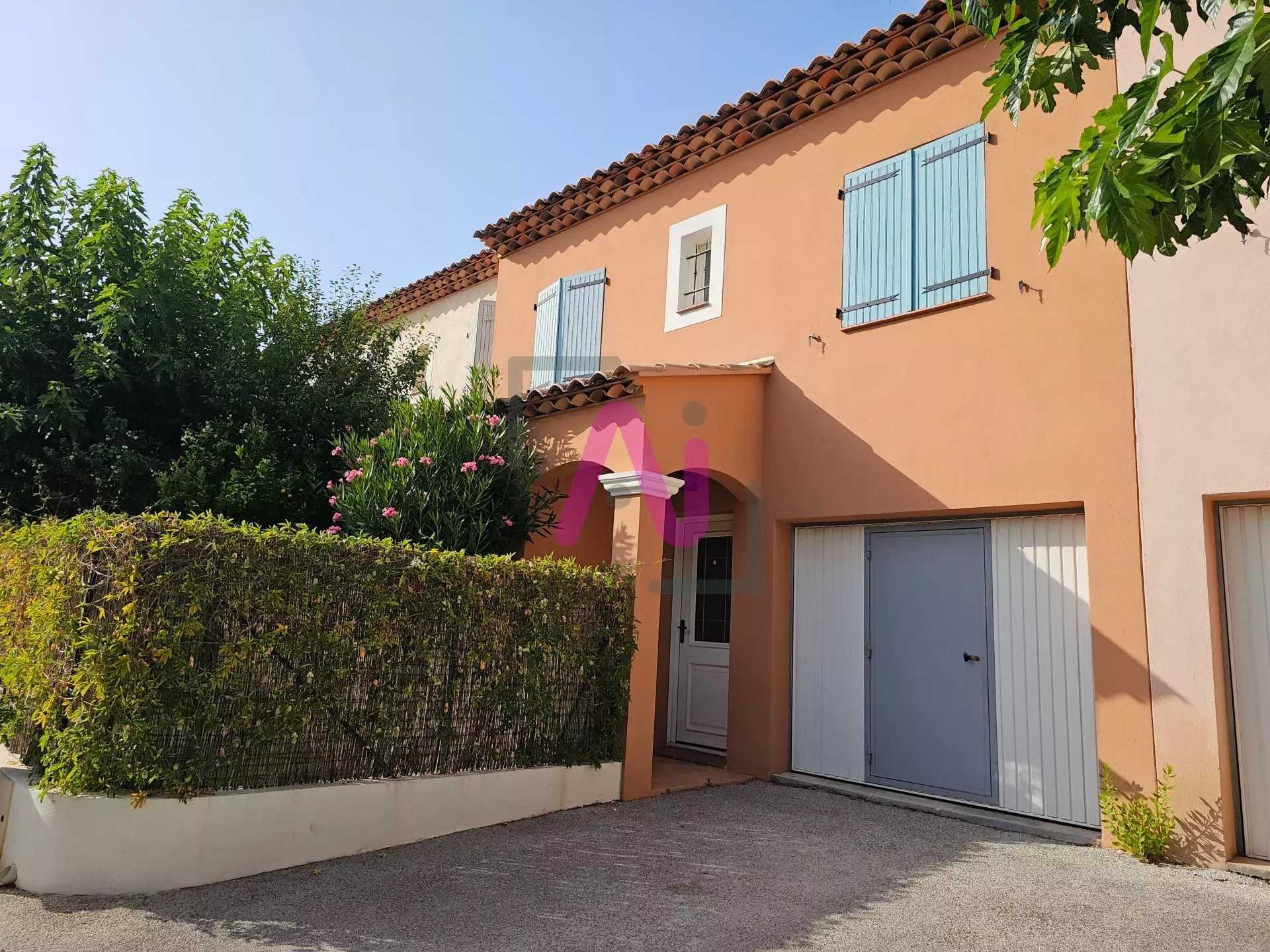 House in Hyeres, Provence-Alpes-Cote d'Azur 11980691