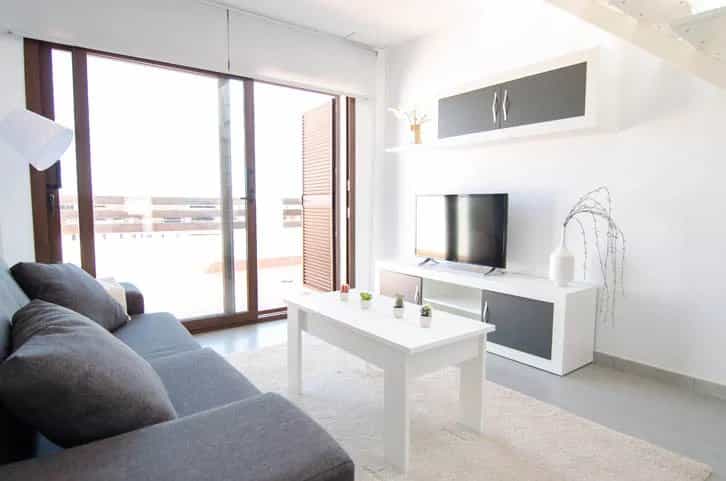 Condominium in Almería, Almería 11980693