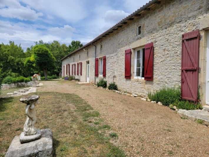 Casa nel Bioussac, Nouvelle-Aquitaine 11981021