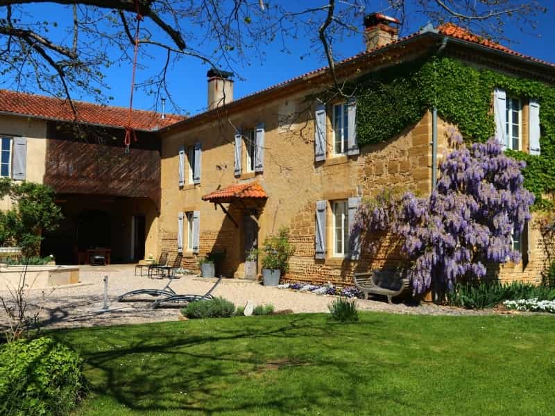House in Trie-sur-Baise, Occitanie 11981296