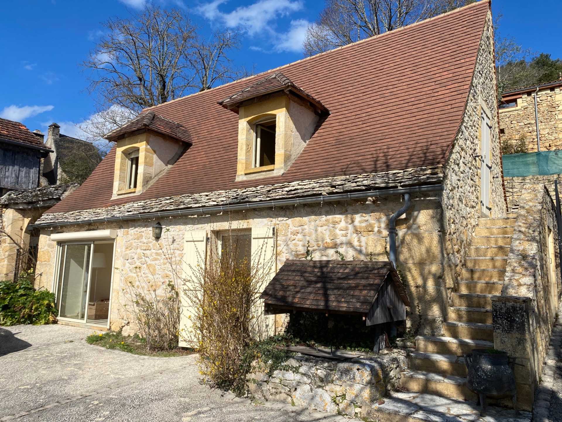 房子 在 Saint-Cyprien, Nouvelle-Aquitaine 11981386