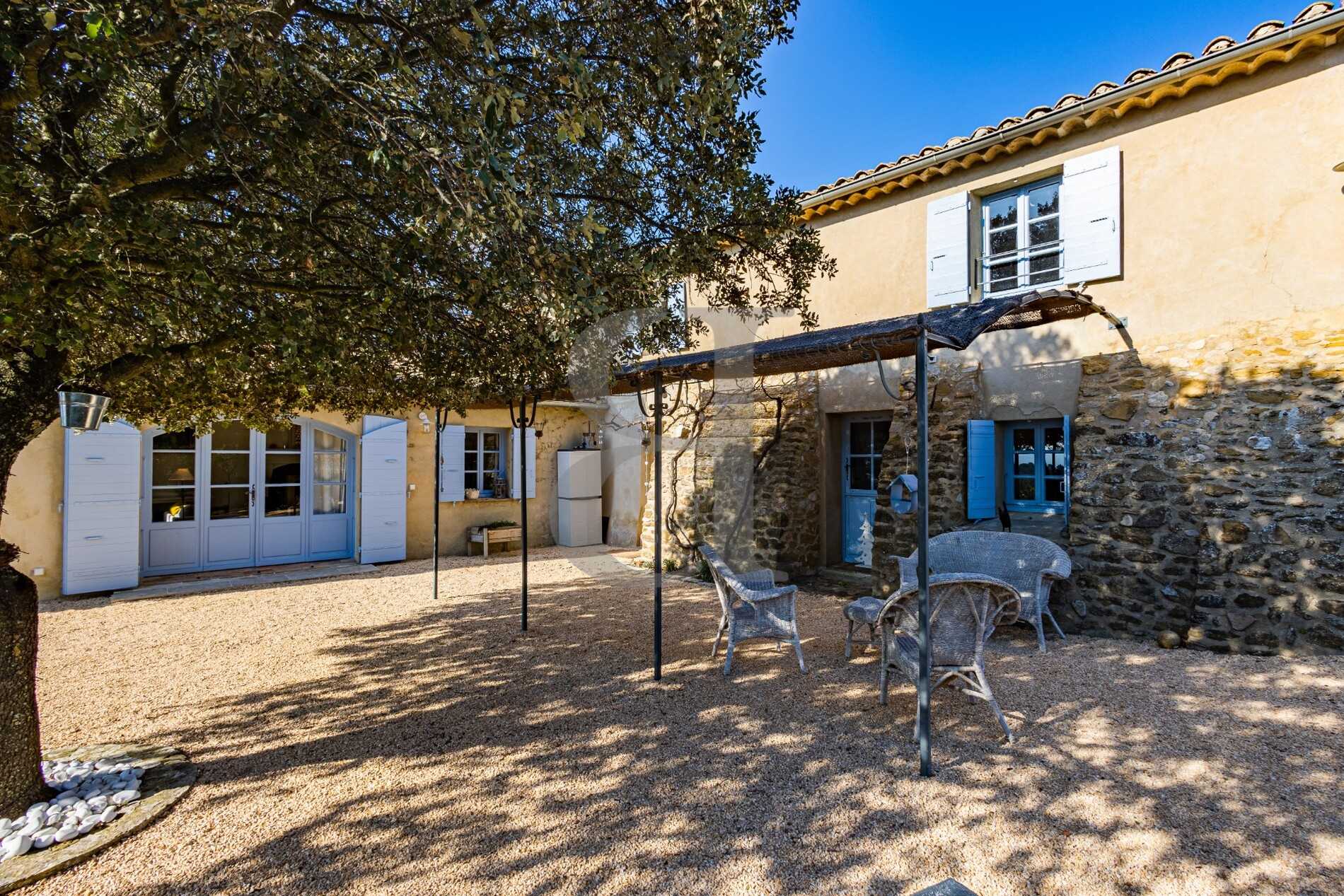 Huis in Vaison-la-Romaine, Provence-Alpes-Côte d'Azur 11981406