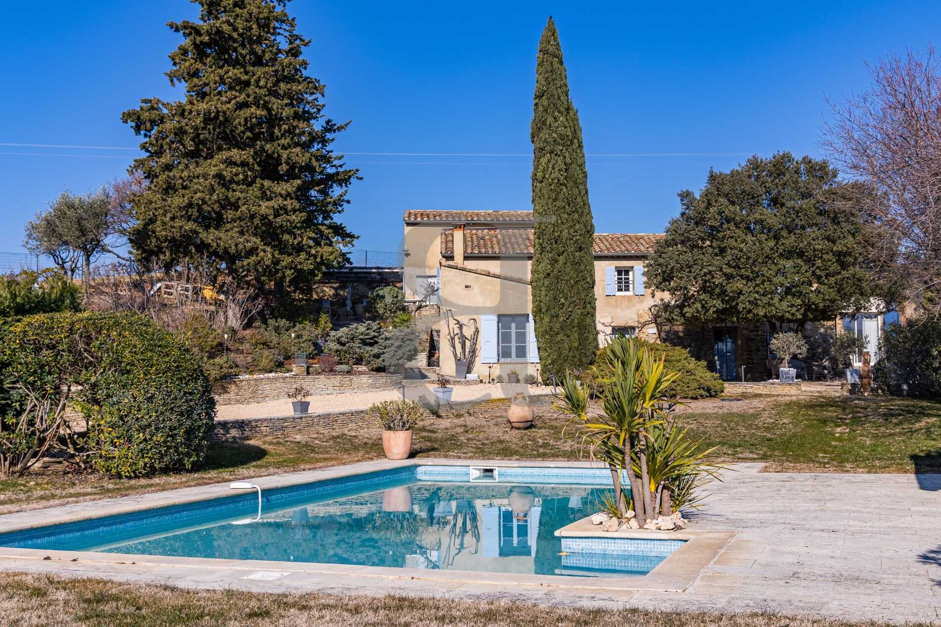 Huis in Vaison-la-Romaine, Provence-Alpes-Côte d'Azur 11981406
