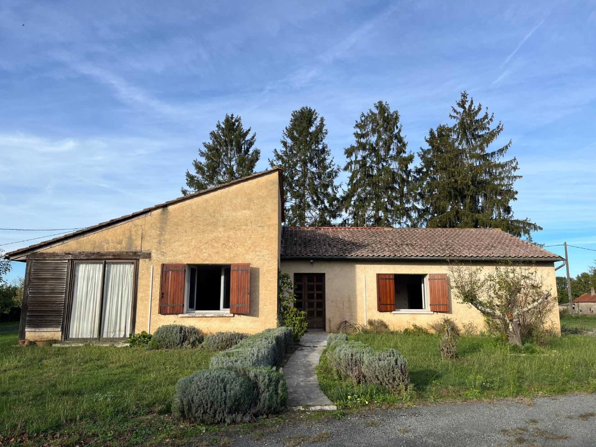 σπίτι σε Saint-Cyprien, Occitanie 11981441