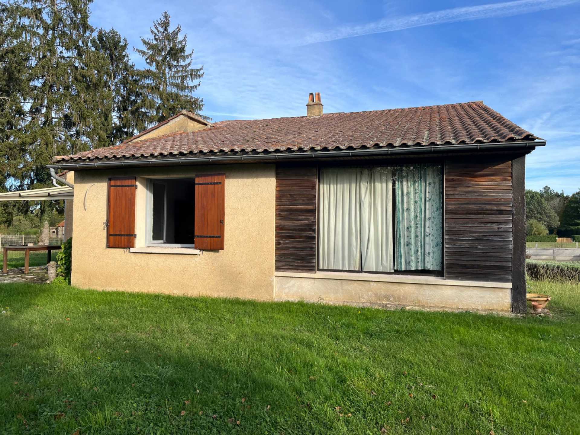 жилой дом в Saint-Cyprien, Occitanie 11981441