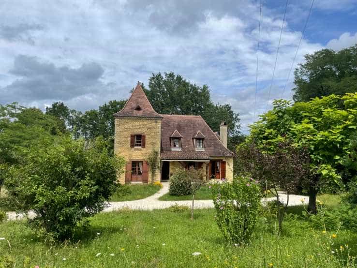 房子 在 Saint-Cyprien, Nouvelle-Aquitaine 11982906