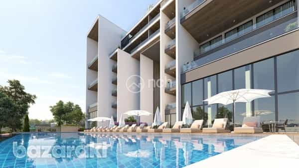 Condominium in Agios Tychon, Limassol 11983326