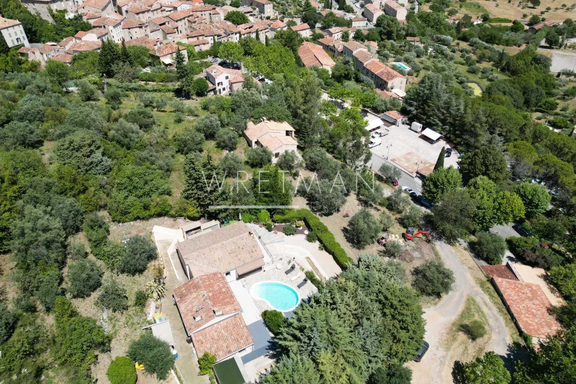 Haus im Seillans, Provence-Alpes-Côte d'Azur 11984454