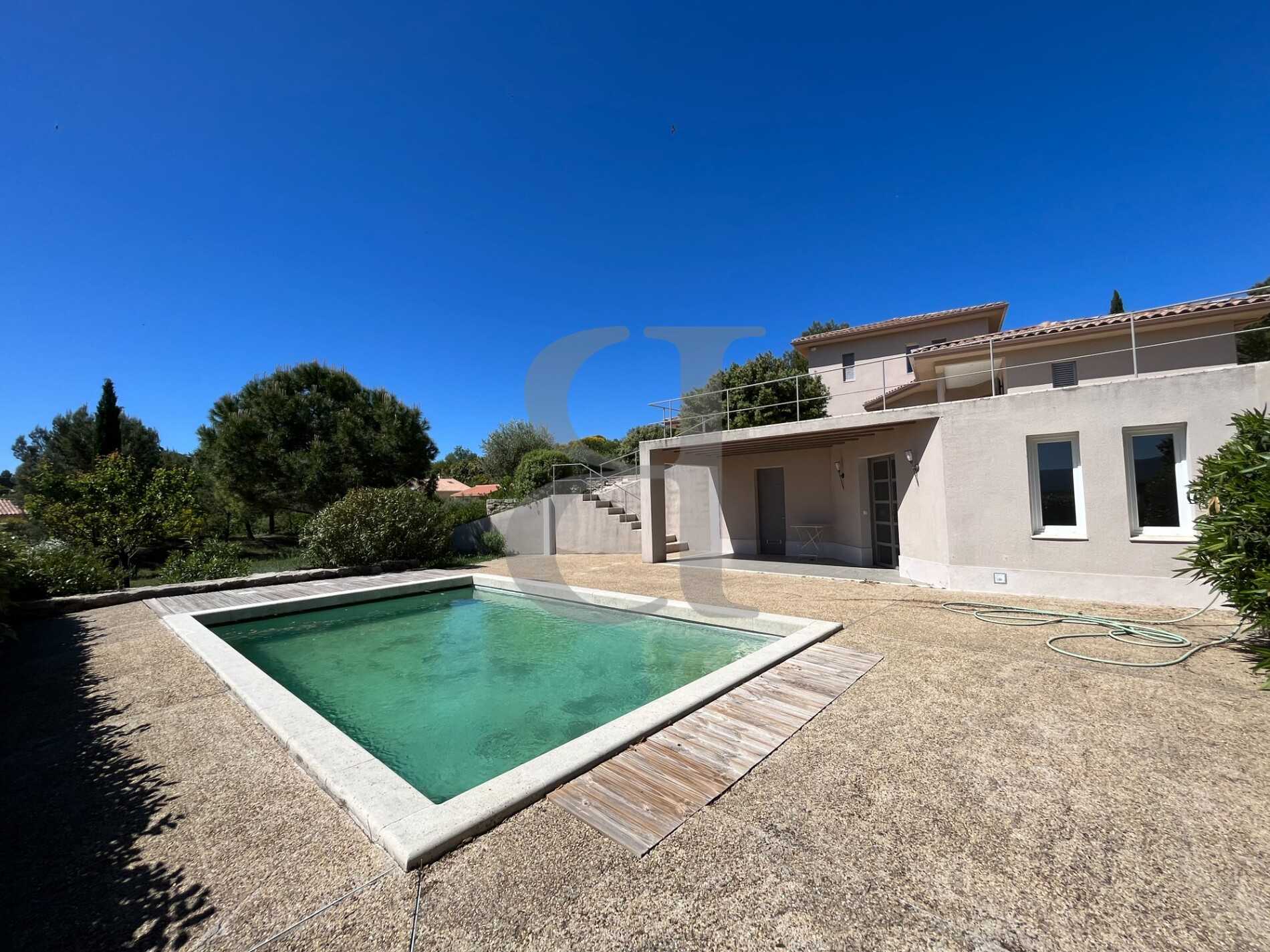 بيت في Crillon-le-Brave, Provence-Alpes-Cote d'Azur 11984667