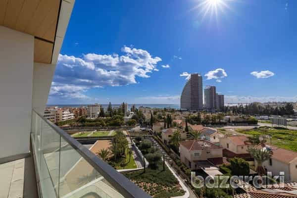 Condominium dans Limassol, Limassol 11986041