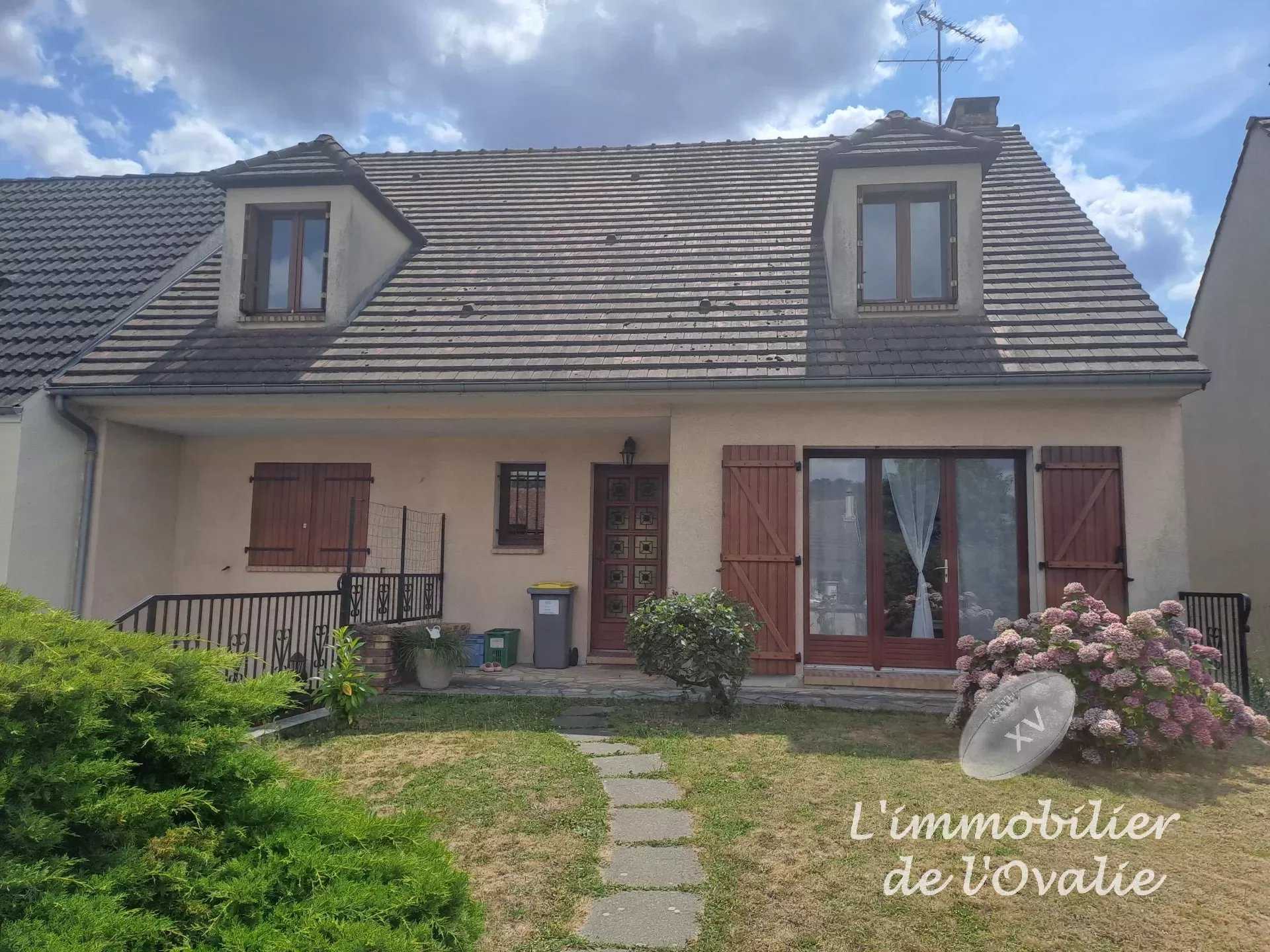 House in Marcoussis, Ile-de-France 11986755