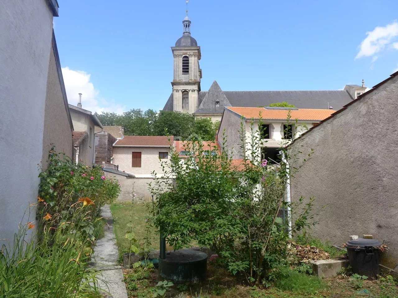 σπίτι σε Pont-à-Mousson, Meurthe-et-Moselle 11987224
