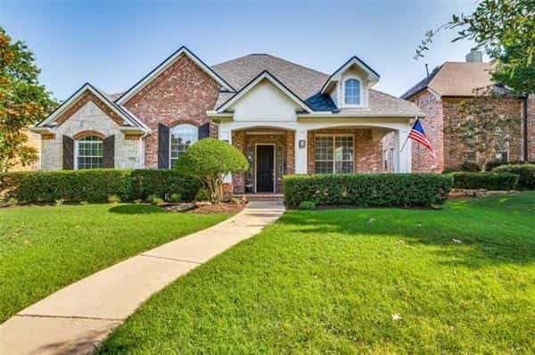House in Lewisville, Texas 11987323