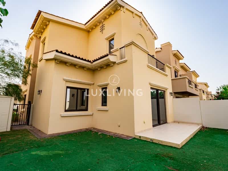 Residential in Dubai, Dubai 11987632