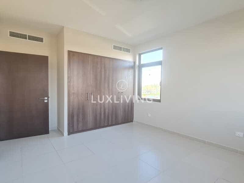 Residential in Dubai, Dubai 11987813