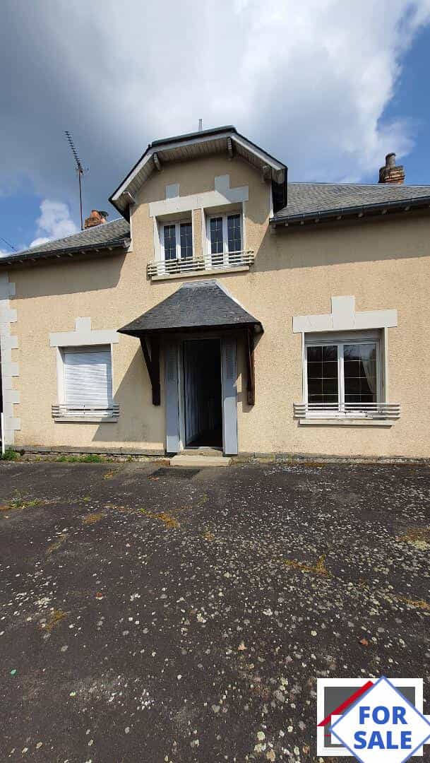 Будинок в Saint-Pierre-des-Nids, Pays de la Loire 11988691