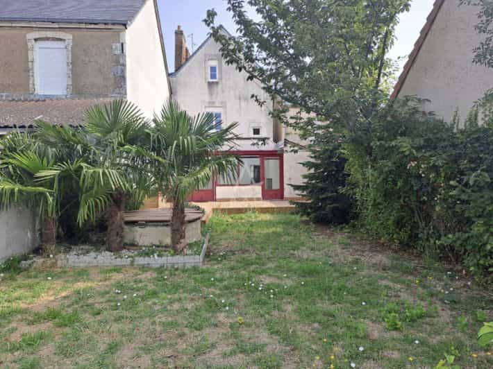 Haus im La Flèche, Pays de la Loire 11988698