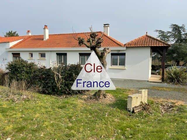 House in L'Herbergement, Pays de la Loire 11988715