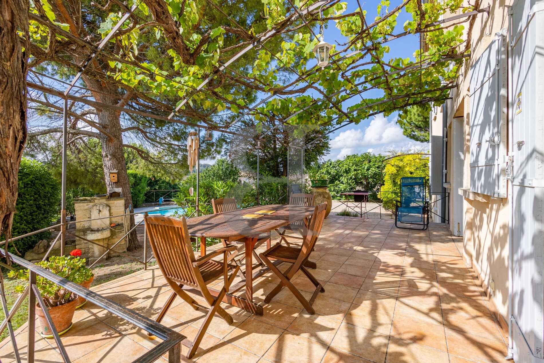 House in Visan, Provence-Alpes-Cote d'Azur 11988939