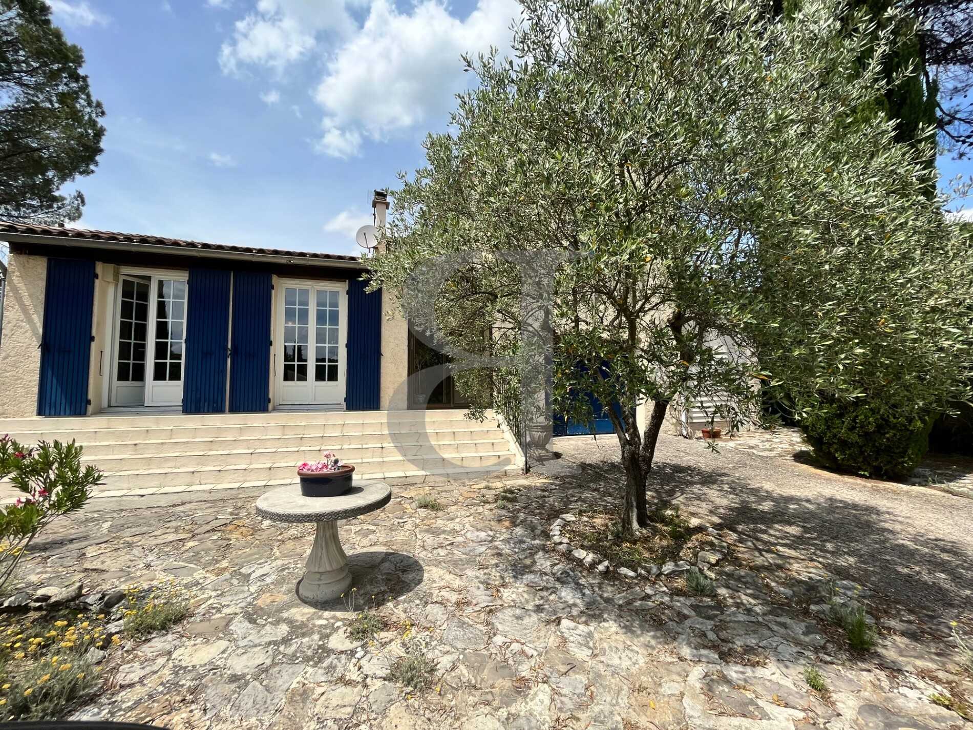 Hus i Vaison-la-Romaine, Provence-Alpes-Cote d'Azur 11988940