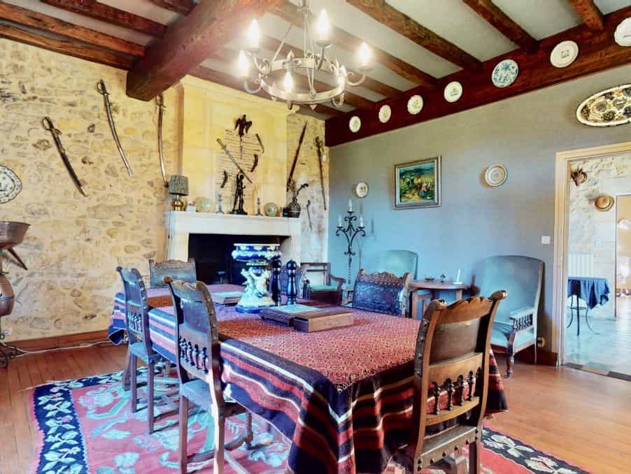 House in Bergerac, Nouvelle-Aquitaine 11988996