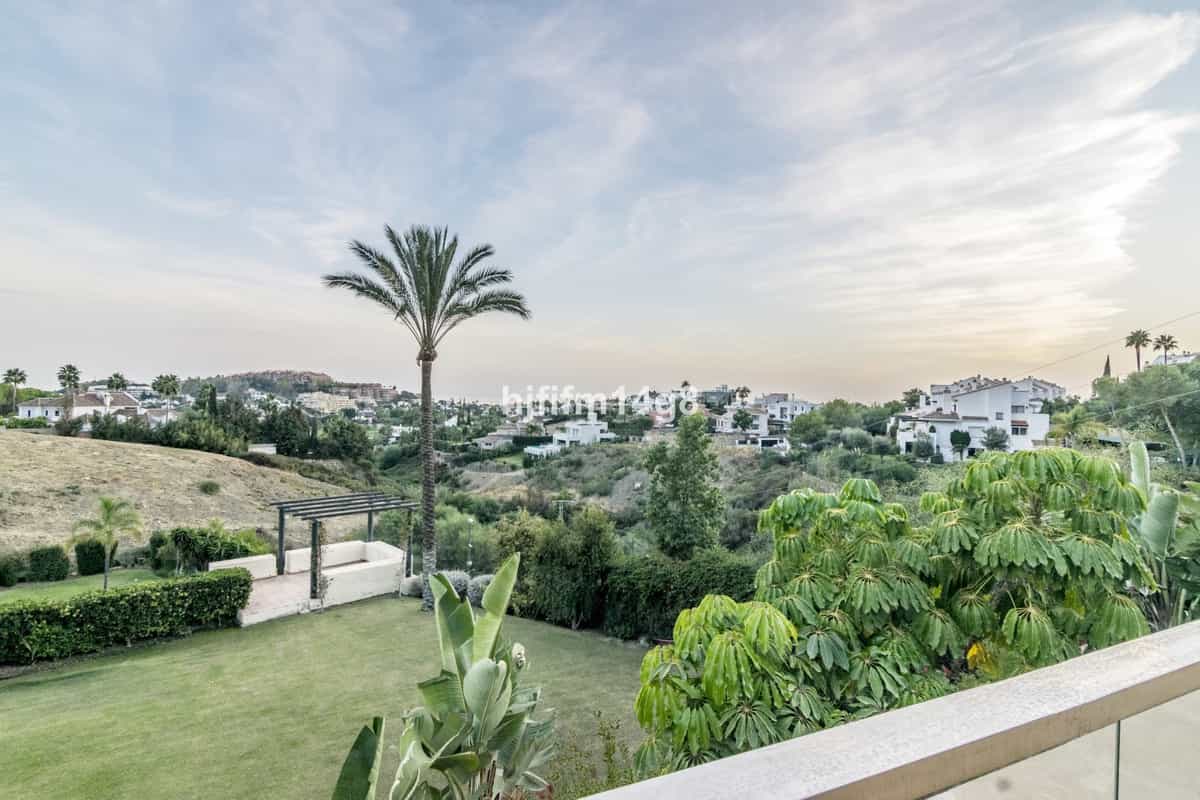 Eigentumswohnung im Marbella, Andalusien 11989329