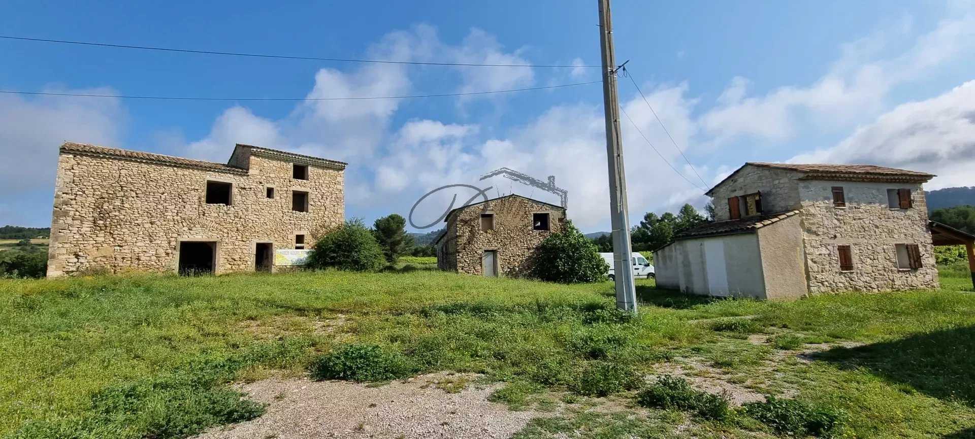 House in Pierrevert, Provence-Alpes-Cote d'Azur 11990152