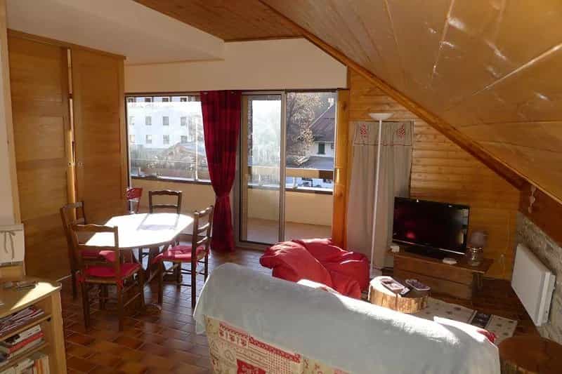公寓 在 布里昂松, 普罗旺斯-阿尔卑斯-蓝色海岸 11990171