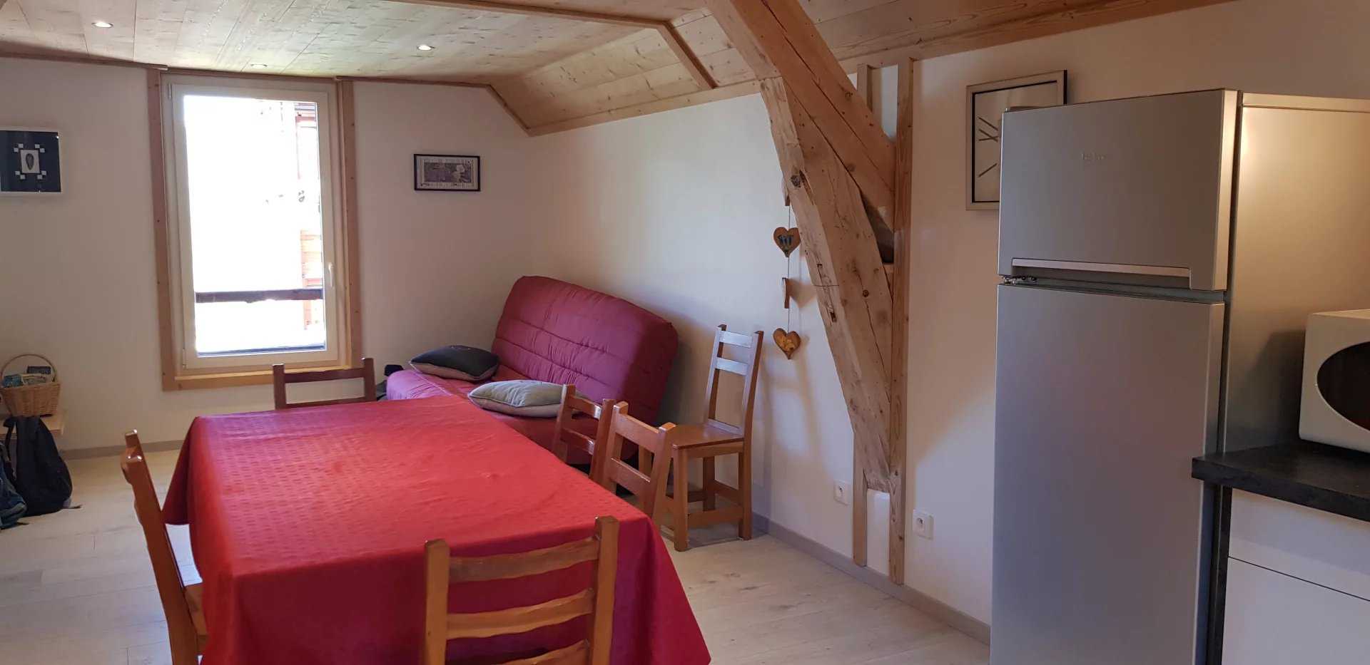 Condominium in Briancon, Provence-Alpes-Cote d'Azur 11990240