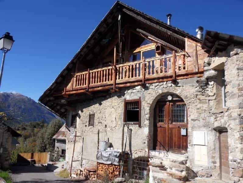 بيت في Saint-Chaffrey, Hautes-Alpes 11990254
