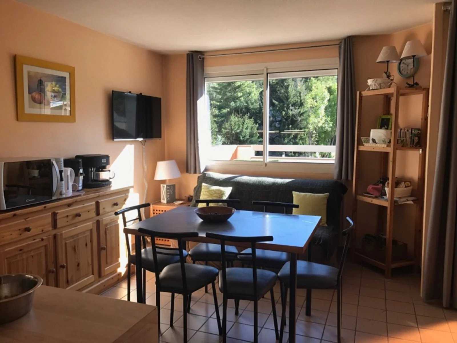 Condominium in Briancon, Provence-Alpes-Cote d'Azur 11990256