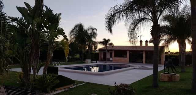 House in Los Lopez, Valencia 11990454