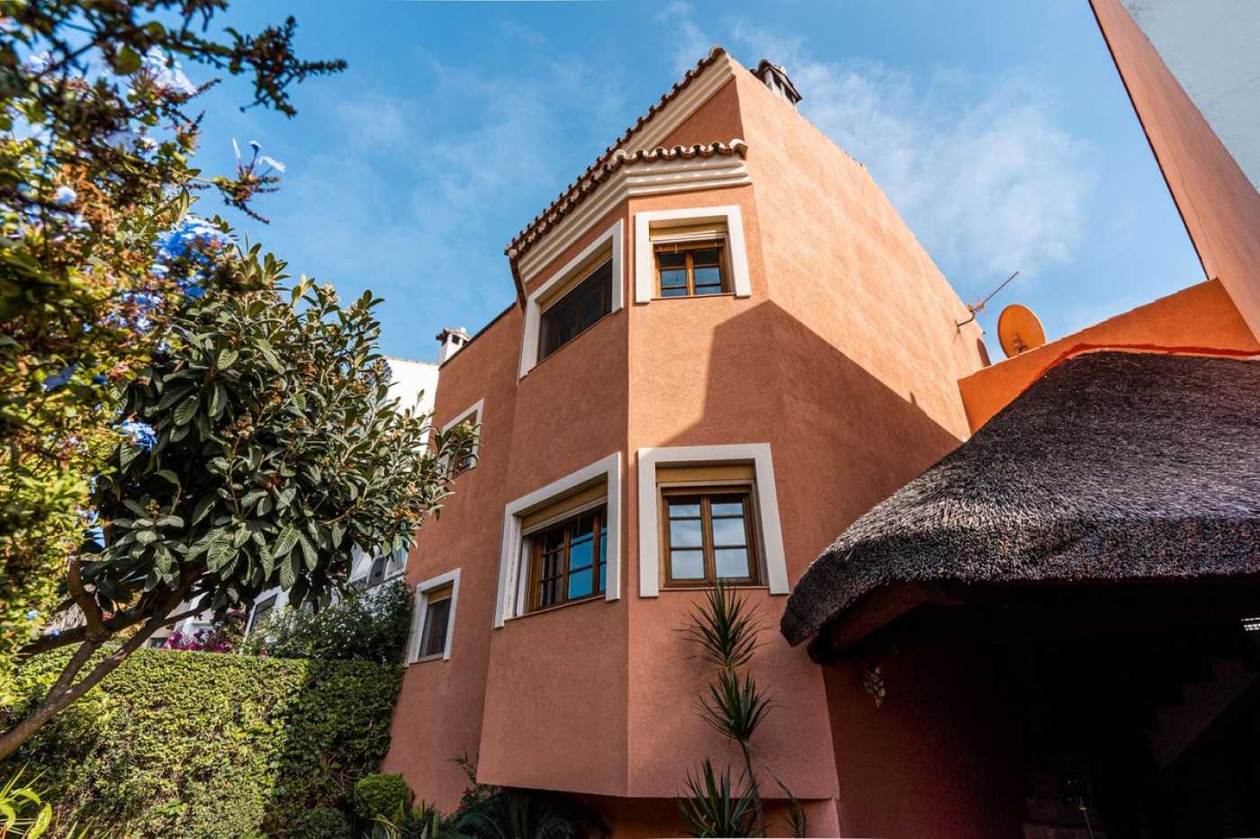 House in Torreguadiaro, Andalusia 11991774
