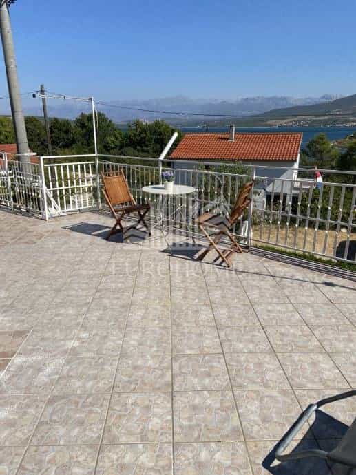 Dom w Donji Karin, Zadarska županija 11991843