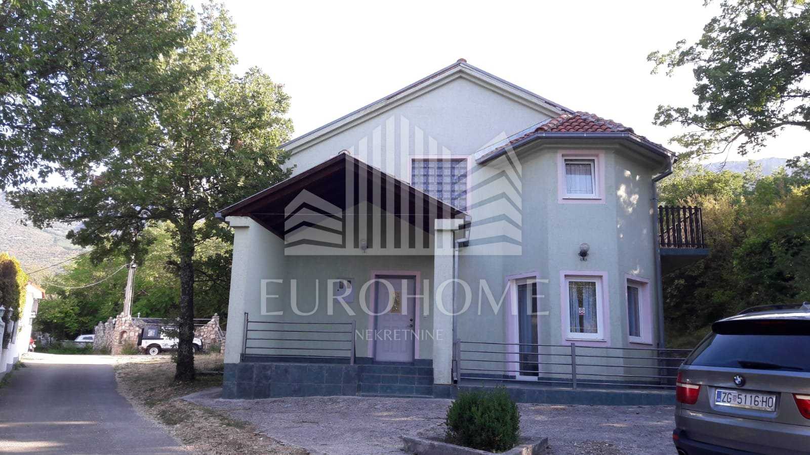 House in Barci, Primorsko-Goranska Zupanija 11992017