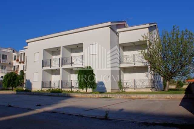 Condominium dans Zaton, Zadar County 11992061