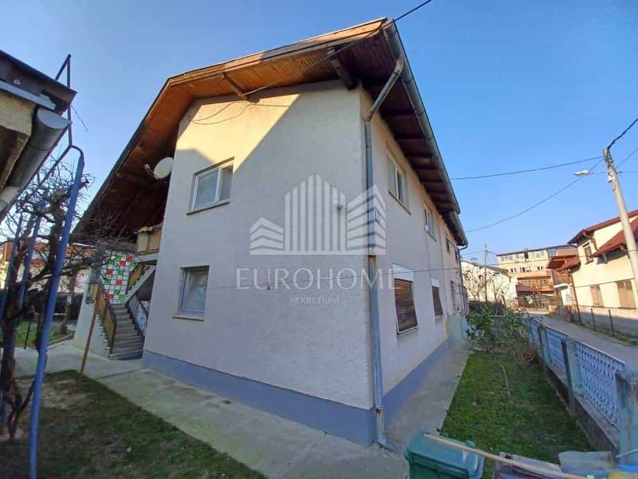 Casa nel Vrapče, Zagabria, Laurea 11992157